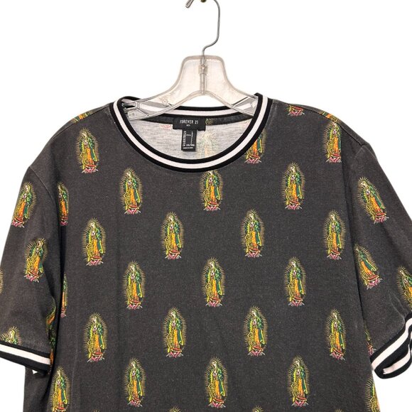 Forever 21 Men's T-Shirt - Picture 2 of 4